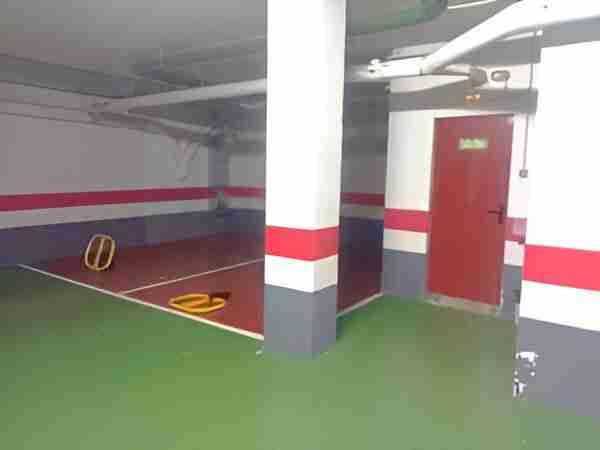 Garaje en venta en calle Ibón de Catieras 2, Zaragoza